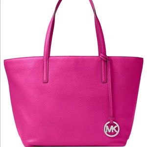 Michael Kors Izzy Large Leather Tote